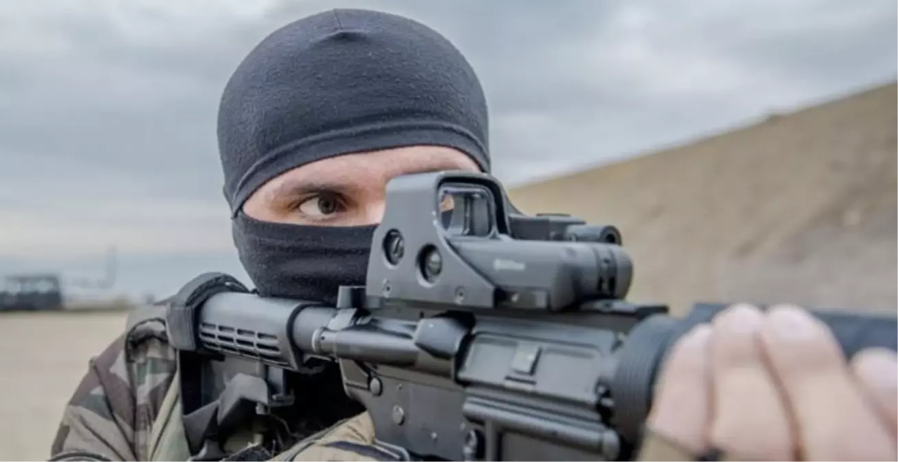 Özel Harekat Polisleri Neden Maske Takıyorlar?