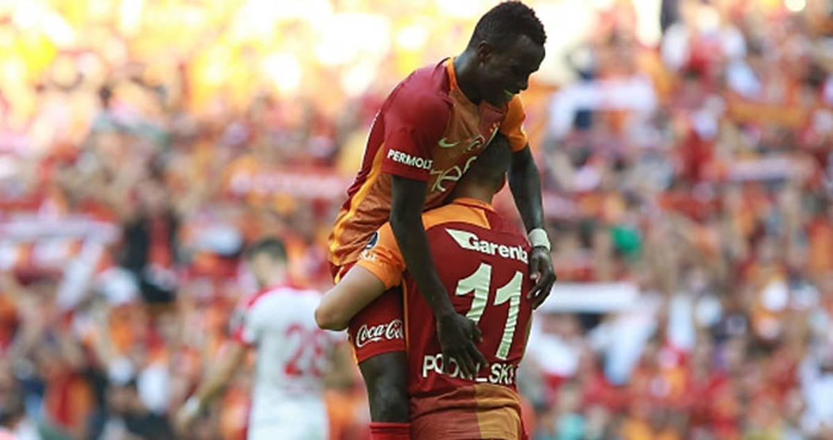 Şiddetli Karın Ağrısı Olan Podolski, Yapılan Son İdmana Katılmadı