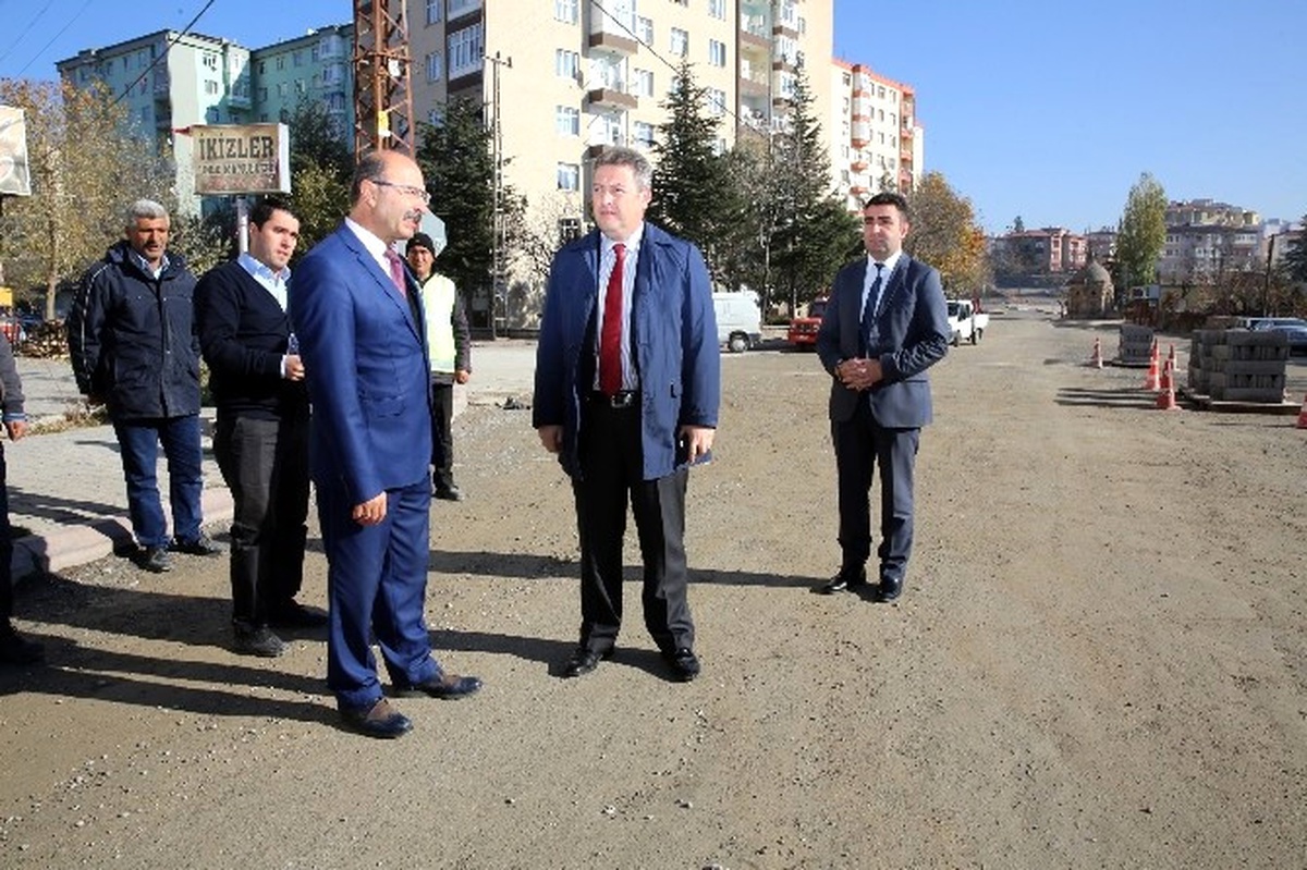 Talas\'ta Asfalt Çalışmaları Aralıksız Sürüyor