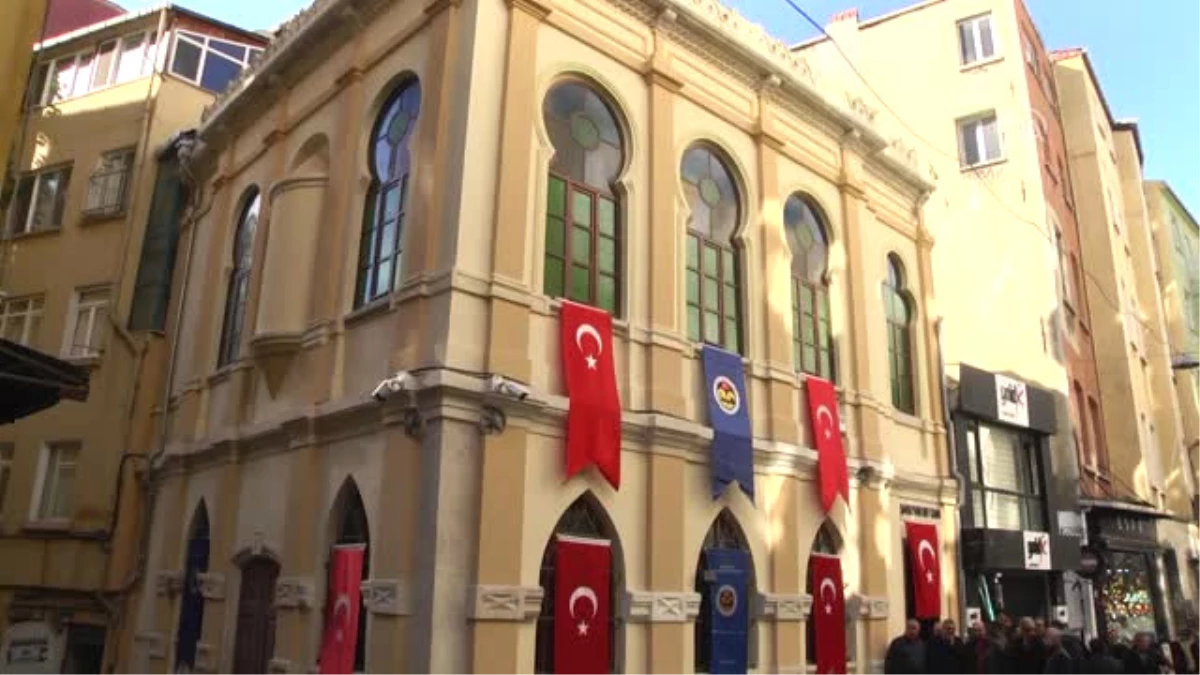 Tarihi Şahsuvar Bey Camisi Ibadete Açıldı
