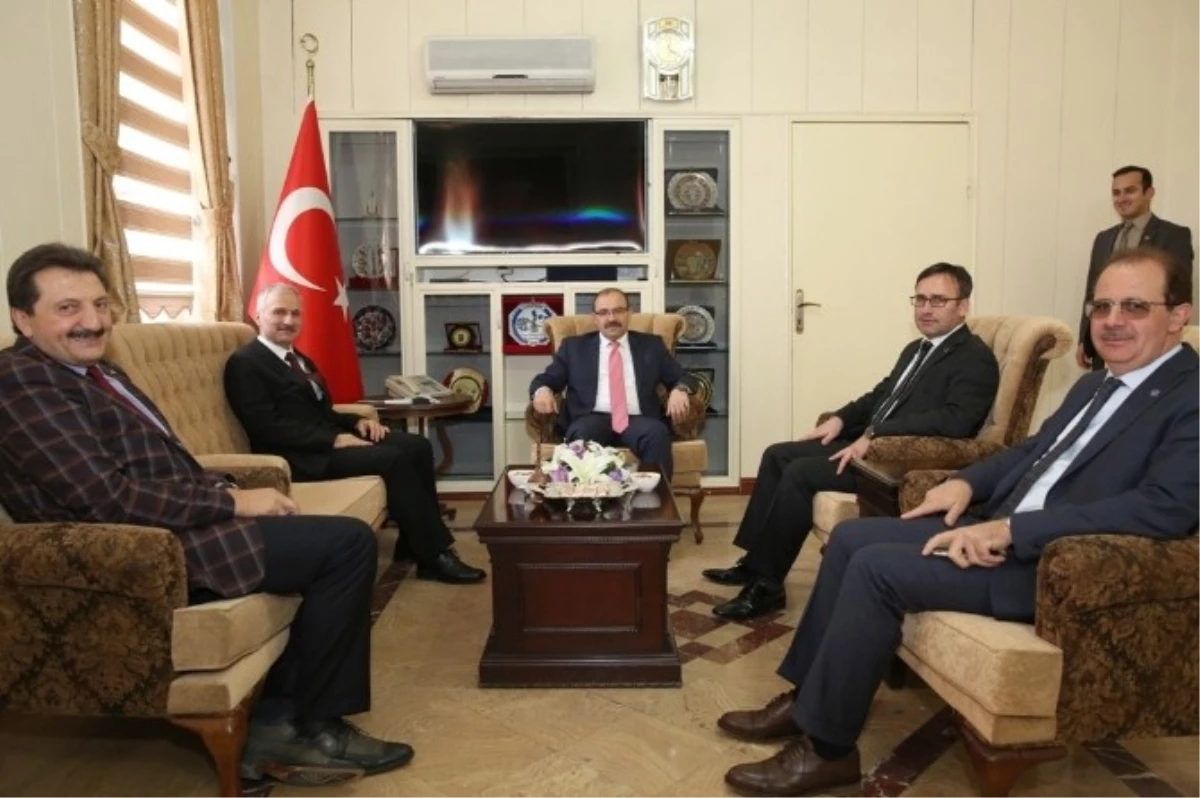 Tdk Başkanı Mustafa Sinan Kaçalin\'den, Vali İsmail Ustaoğlu\'na Ziyaret