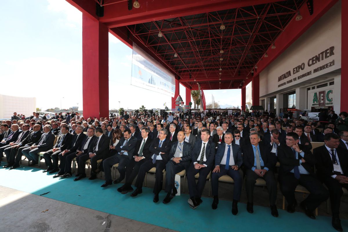 Türkiye\'den ve Dünya\'dan Yüzlerce Belediye Başkanı 23-26 Mart 2017\'de Antalya\'ya Çıkarma Yapacak