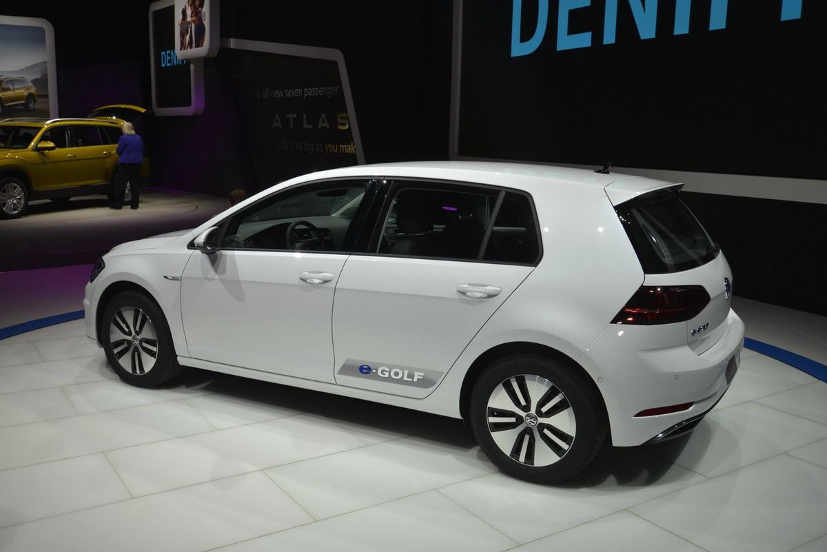 Volkswagen E-Golf\'ün Menzili Arttı