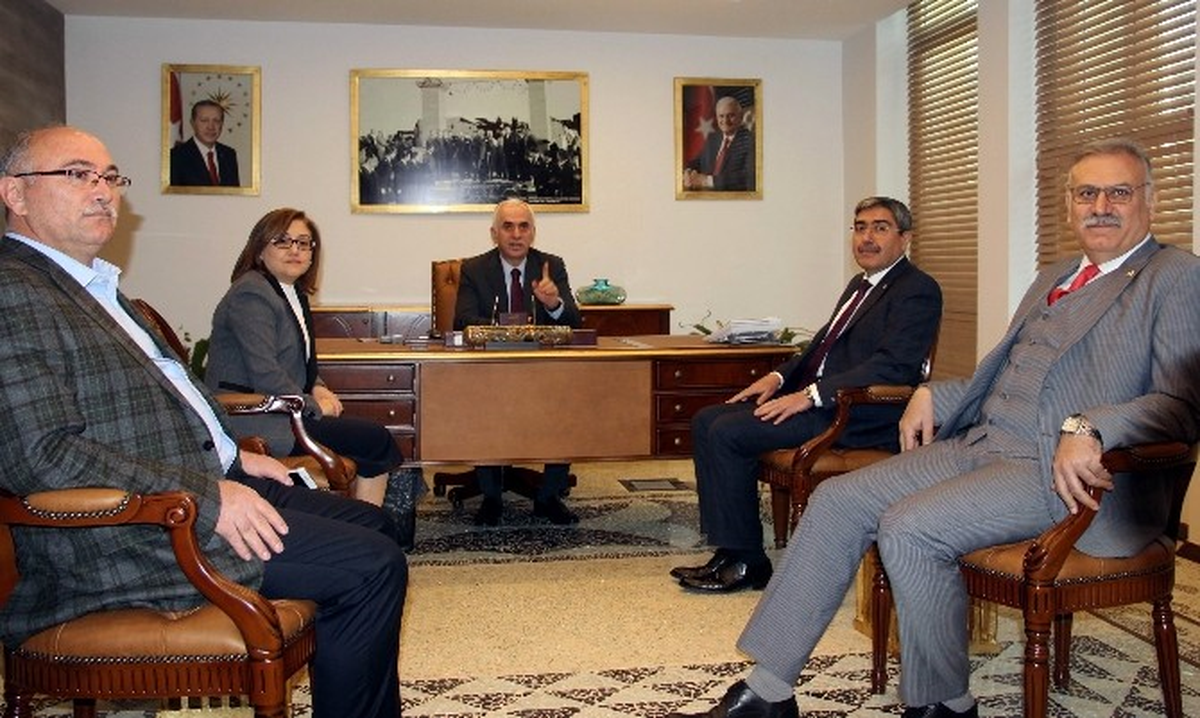 Yerel Yönetimler Genel Başkan Yardımcısı Kaya\'dan Şahin\'e Ziyaret