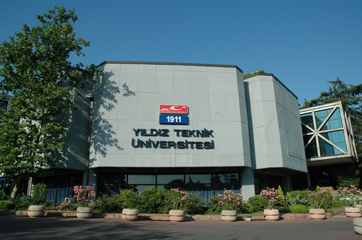 Yıldız Teknik Üniversitesi\'nde \'Bylock\' Operasyonu: 70 Akademisyen Gözaltına Alındı