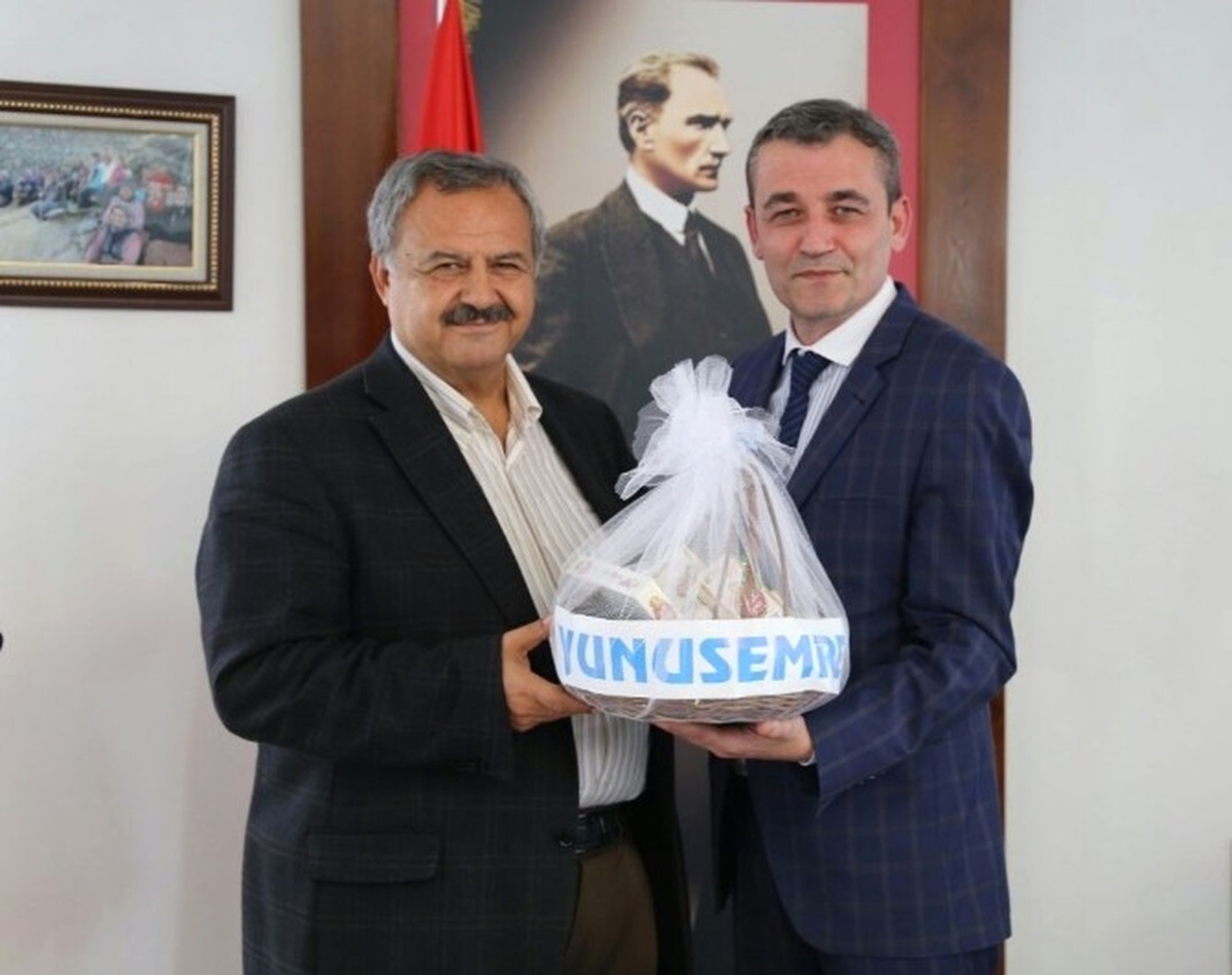Yunusemre\'den Burhaniye Belediyesi\'ne Ziyaret