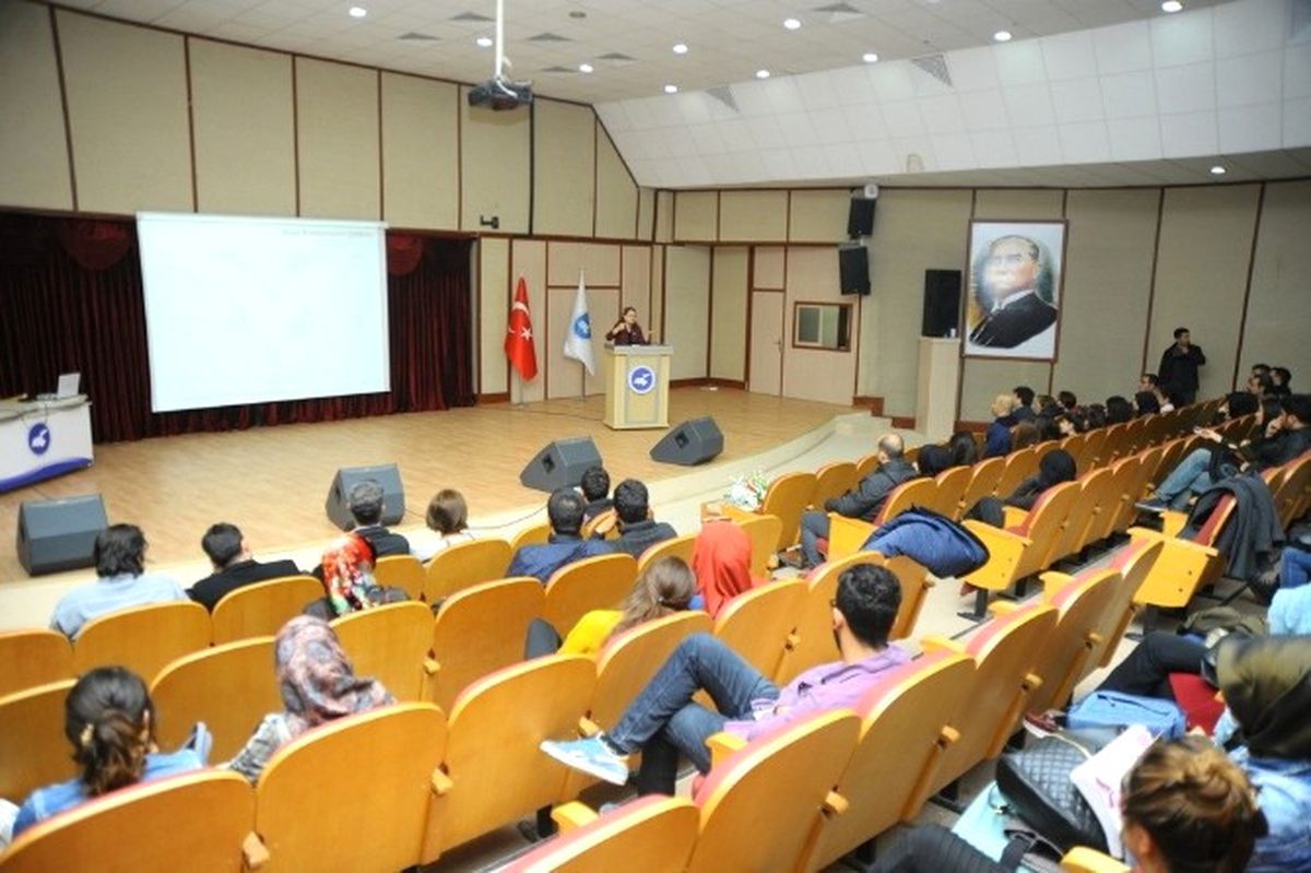 Yyü\'de "Uzay Radyasyon Ortamı Test Laboratuvarı Projesi" Konferansı