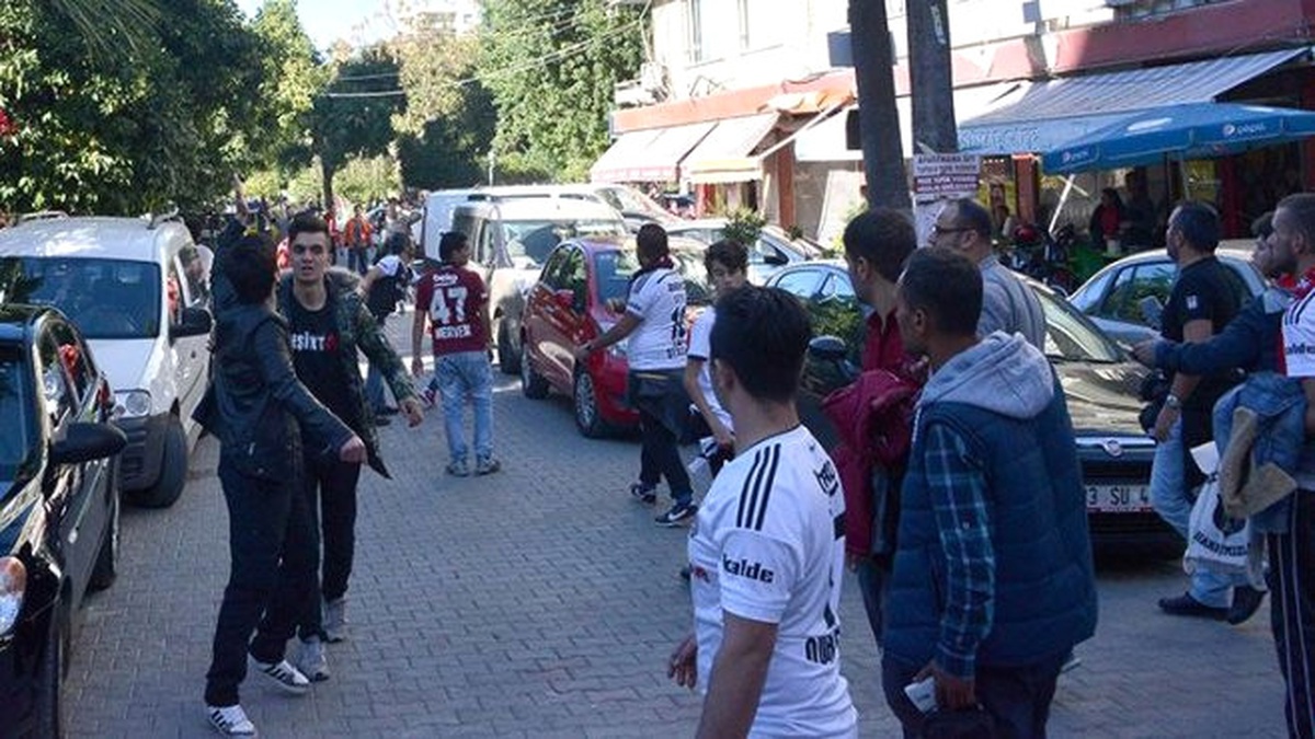 Adana\'daki Kartal Yuvası\'na Olaylı Açılış