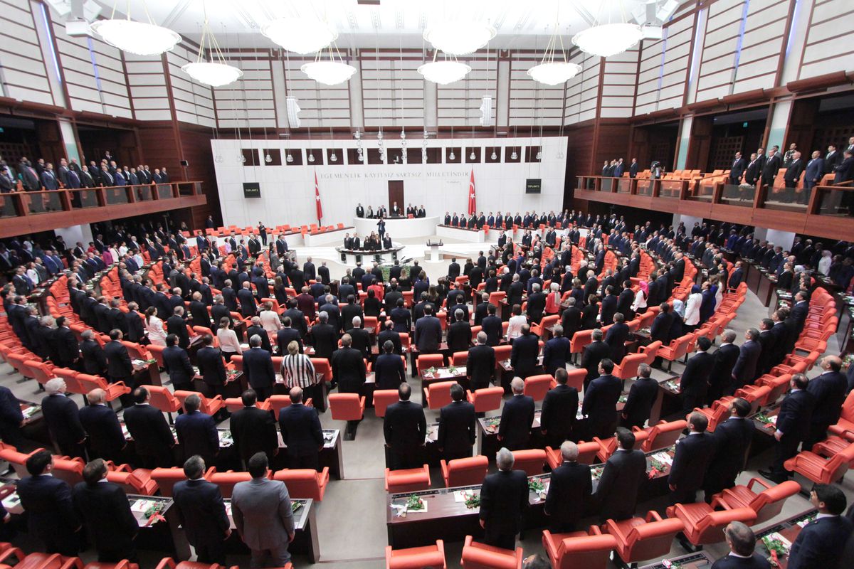 AK Parti'nin Başkanlık Teklifinde Vekil Sayısı 600'e Çıkıyor!