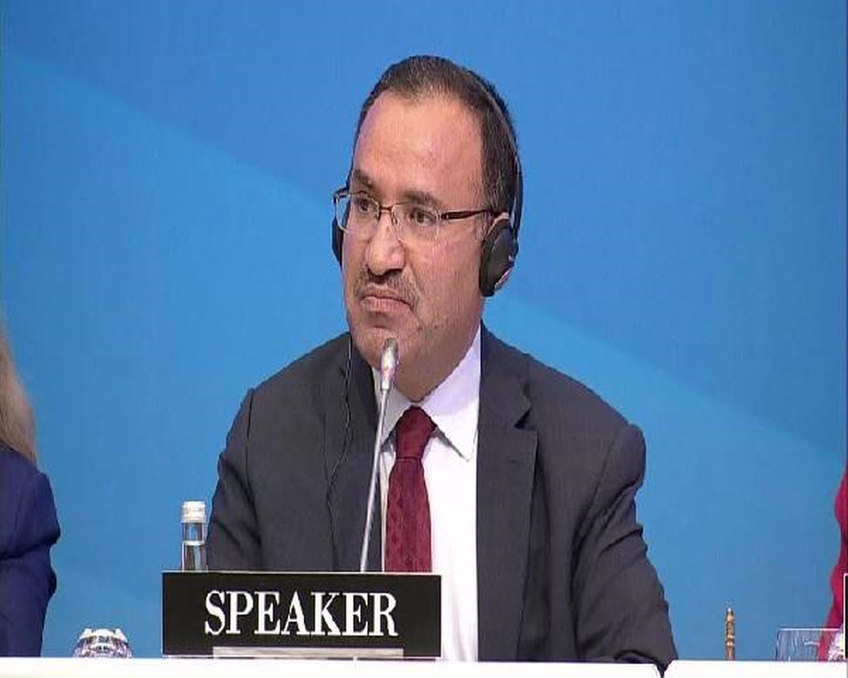 Bakan Bozdağ: Kesinlikle Tecavüzcülere Af Getirilmemektedir