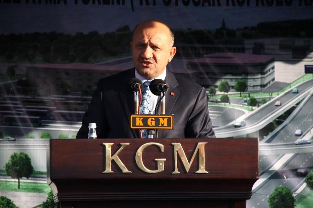 Bakan Işık ve Arslan, İzmit-Kandıra Yolunun Açılışını Yaptı