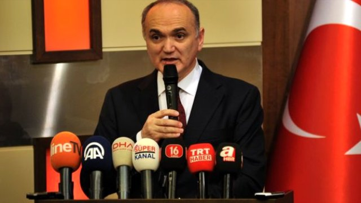 Bakan Özlü: Abdülhamit Han\'ın Rüyasını Hayata Geçireceğiz
