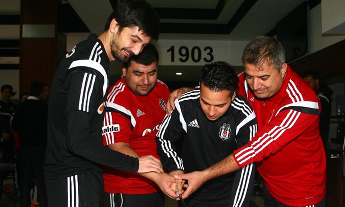 Beşiktaş\'ta Kerim Frei\'ın Doğum Günü Kutlandı
