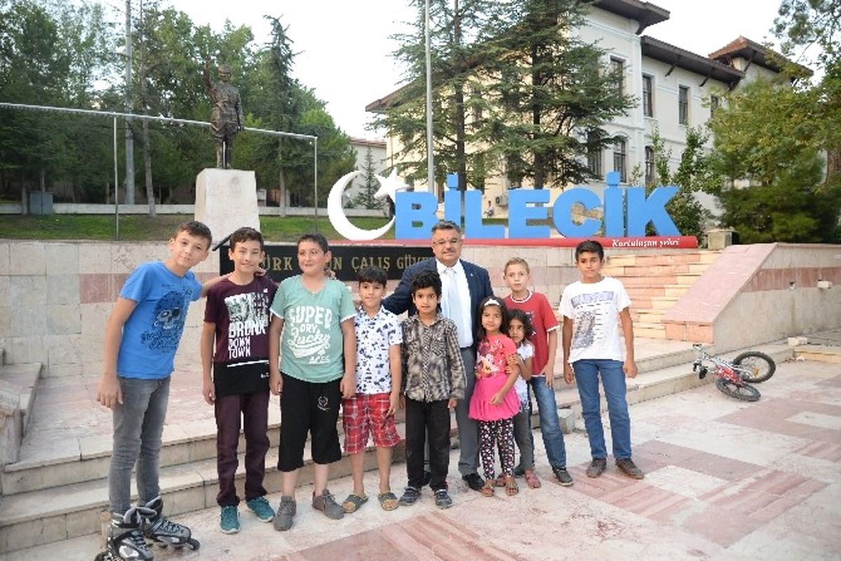 Bilecik Belediye Başkanı Selim Yağcı\'nın "Dünya Çocuk Hakları Günü" Mesajı