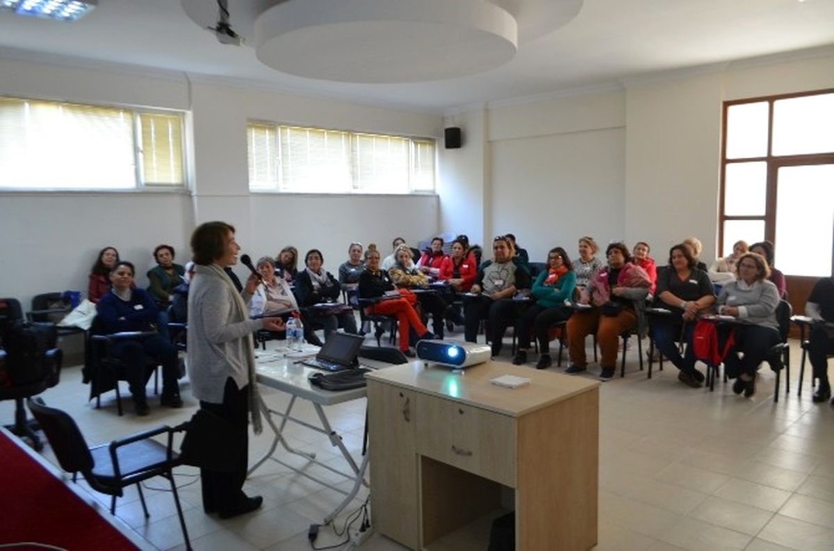 Didim\'de Kadınlara Öfke Kontrolü Anlatıldı