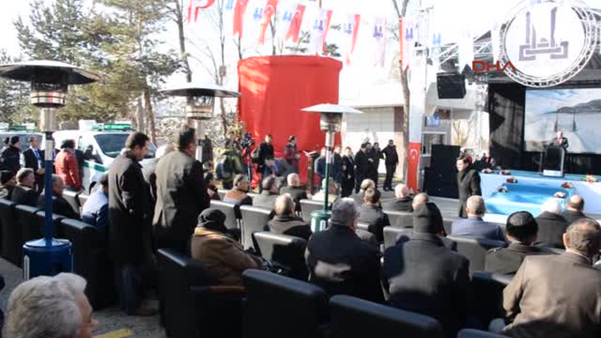 Erzurum Mezarlığı Beğenen Vali: Insanın Ölesi Geliyor Ama, Ölmeye Niyetim Yok