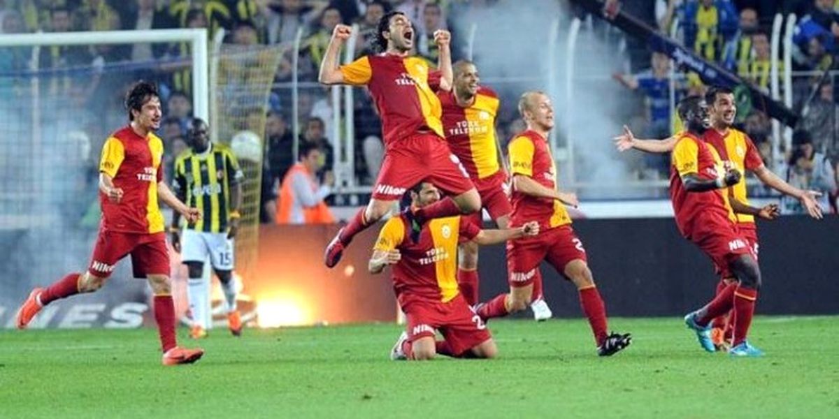 Galatasaray\'dan Fenerbahçe\'ye Gönderme!
