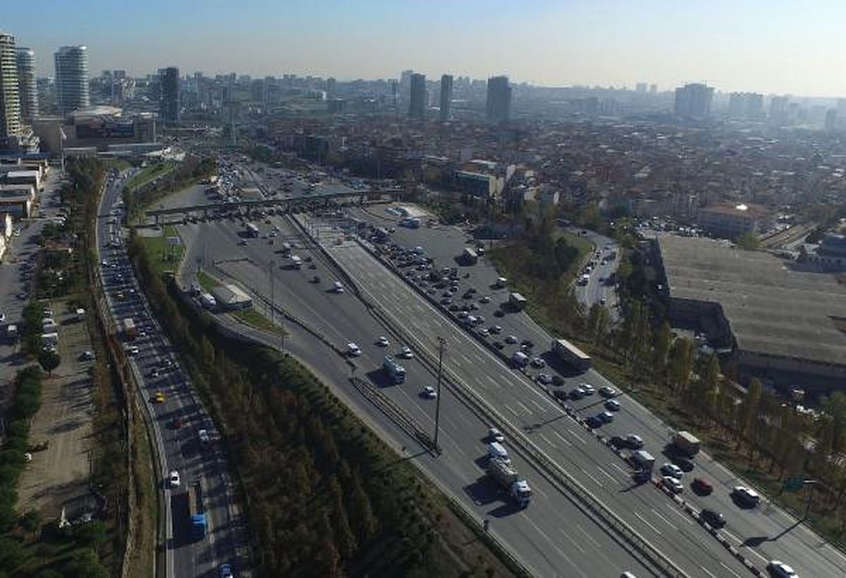 Mahmutbey Gişelerinde Serbest Geçiş Çalışması Bitti