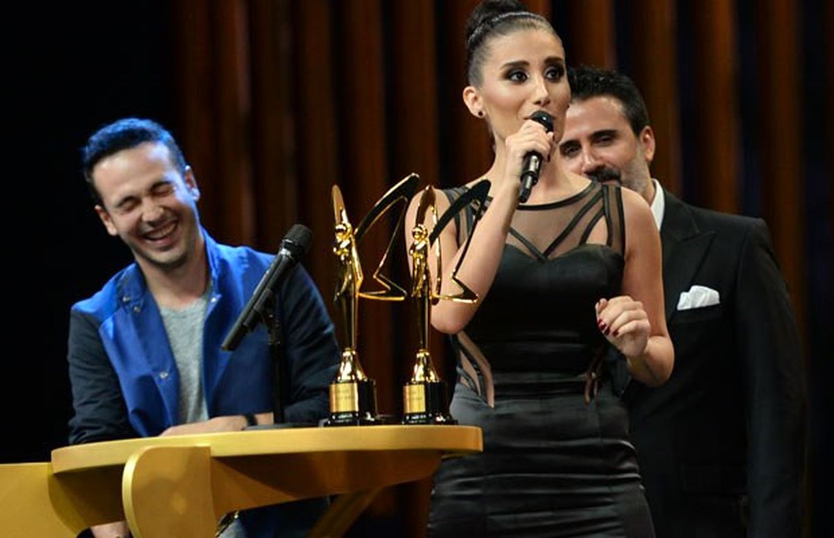 İrem Derici: Kendimle Sevişmeyi Öğrendim