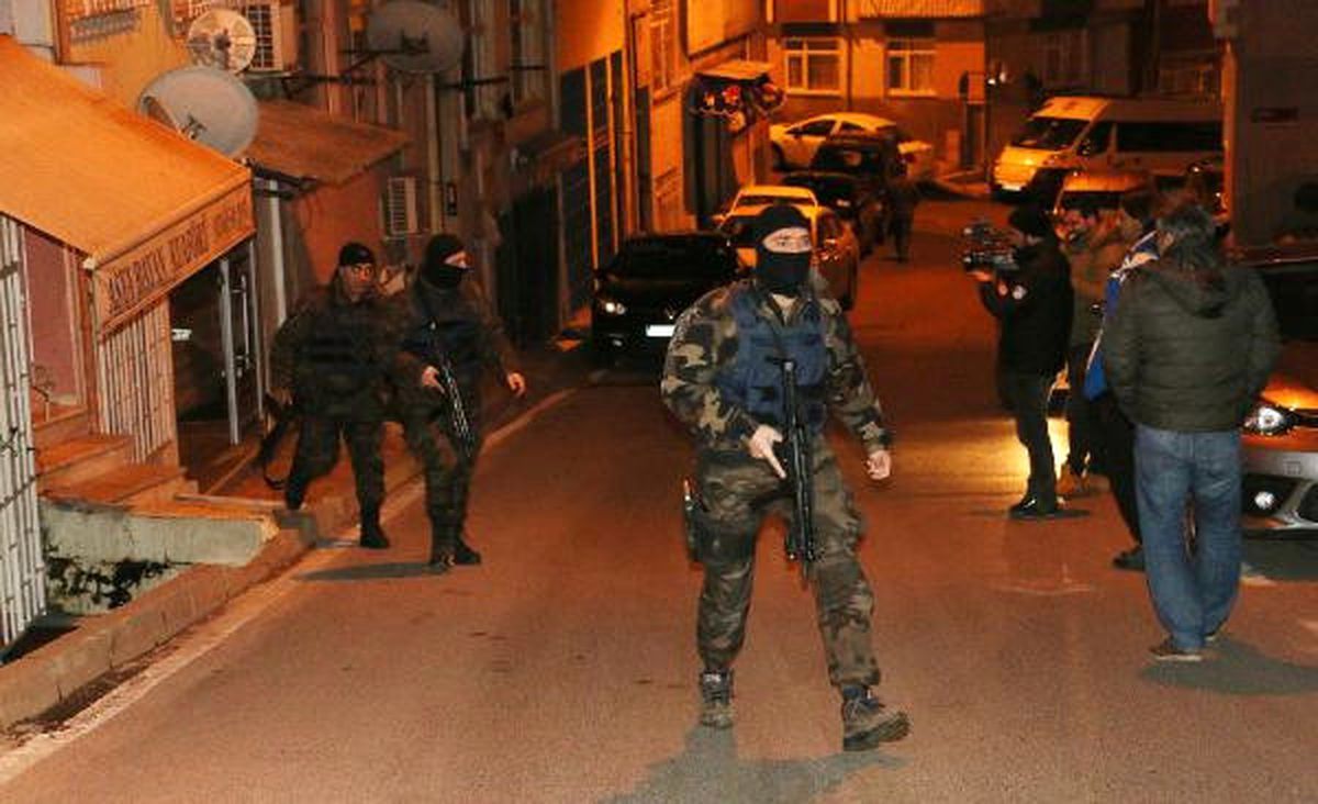 İstanbul\'da Helikopter Destekli Narkotik Operasyonu