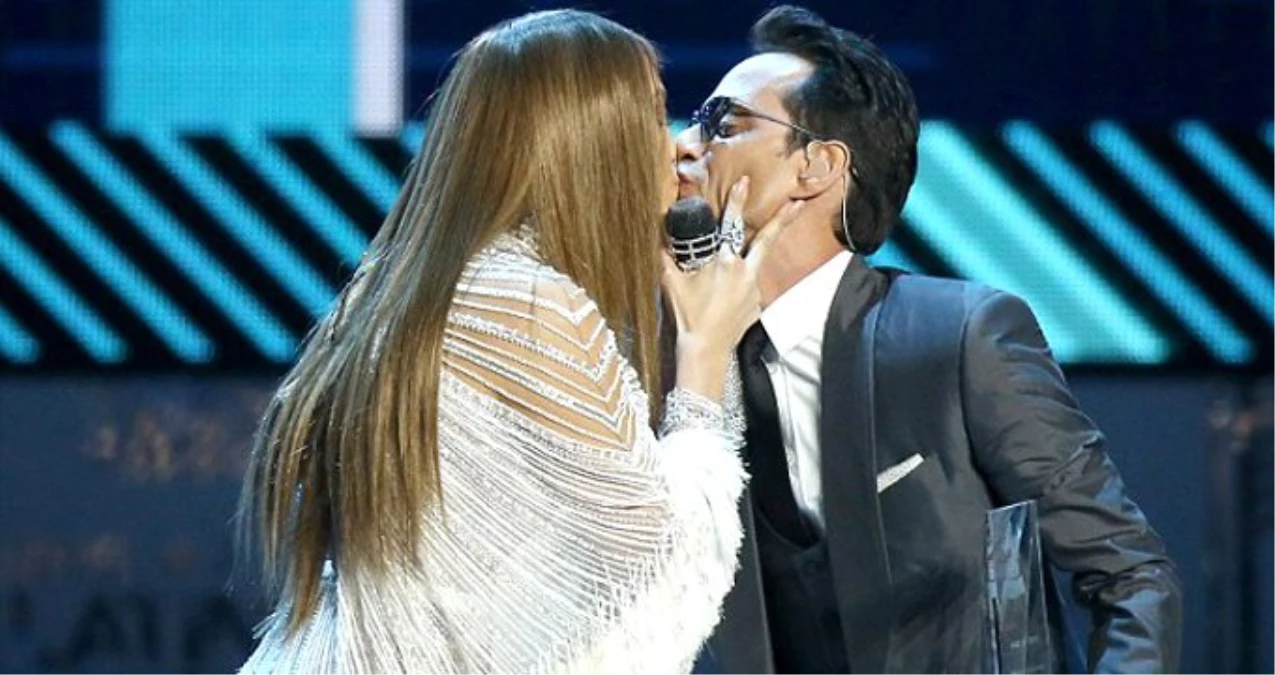 Jennifer Lopez\'in Tebrik Öpücüğü Eski Kocası Marc\'ın Yuvasını Dağıttı