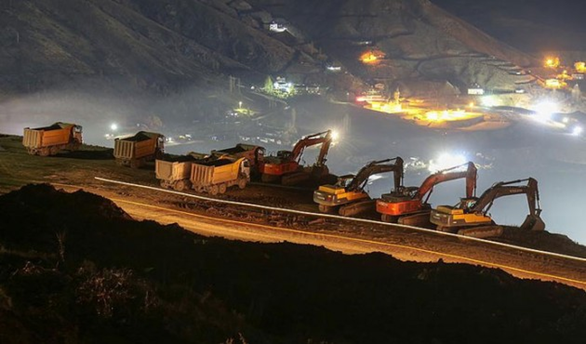 Maden Ocağında Arama Çalışmaları Sürüyor