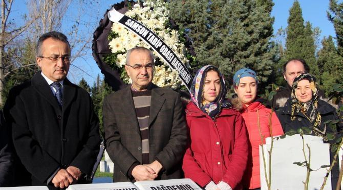 Samsun Öldürülen Doktor Aynur Dağdemir Anıldı