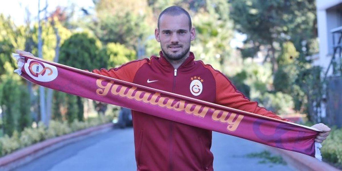 Sneijder\'den Volkana Mesaj Var!
