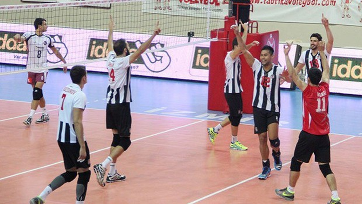Voleybol: Efeler Ligi