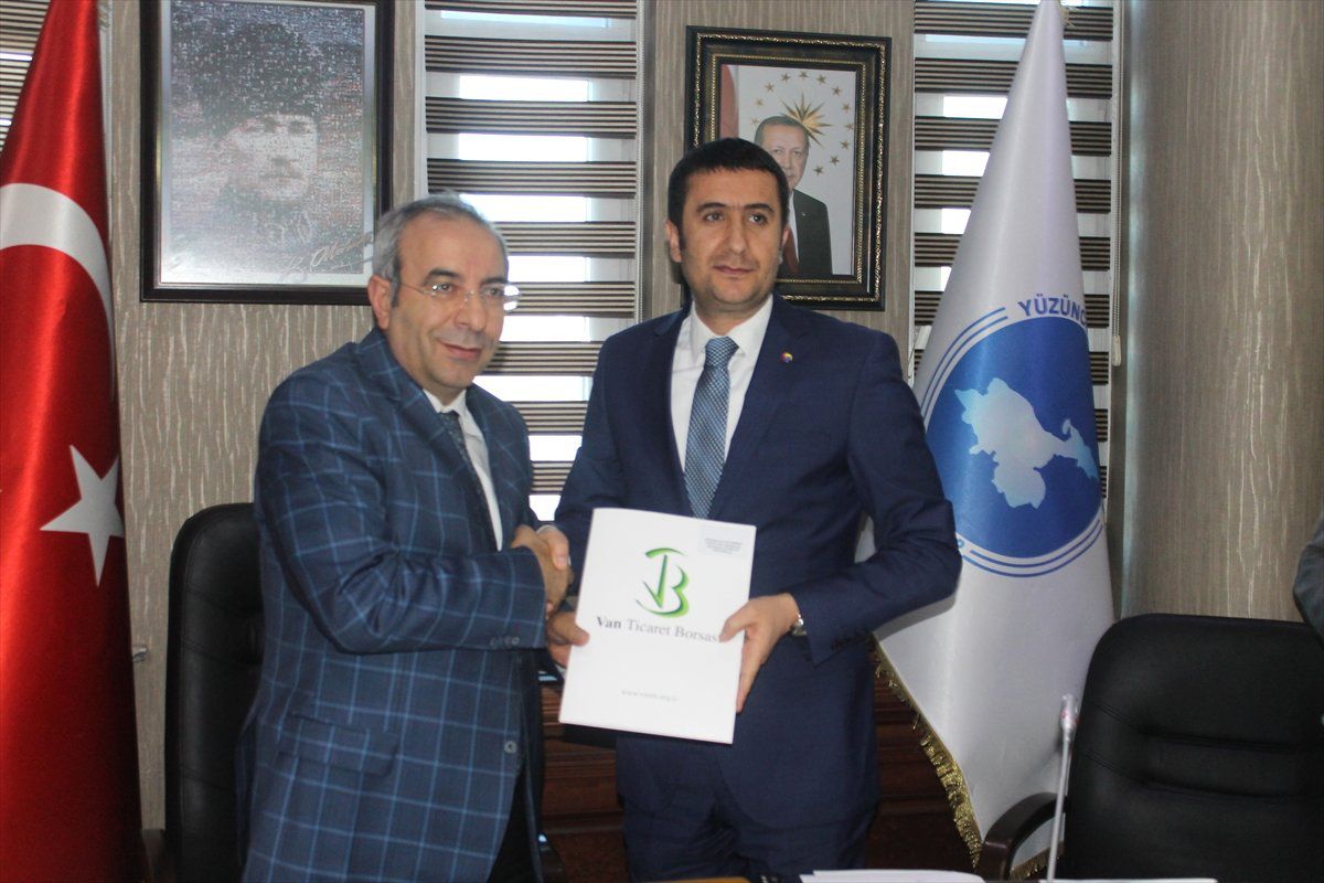 Yyü ile Vtb Arasında Protokol İmzalandı