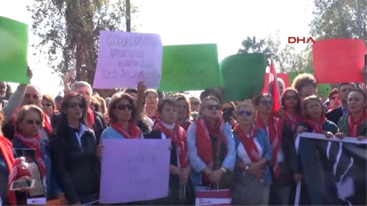 Antalya\'da Gergin Protesto