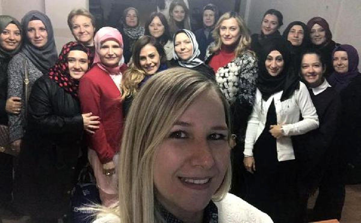 Balıkesir AK Parti İl Kadın Kolları Başkanı İstifa Etti