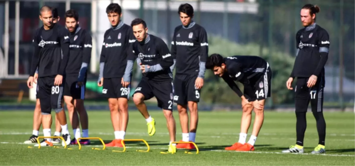 Beşiktaş\'ta Benfica Maçı Hazırlıkları Başladı