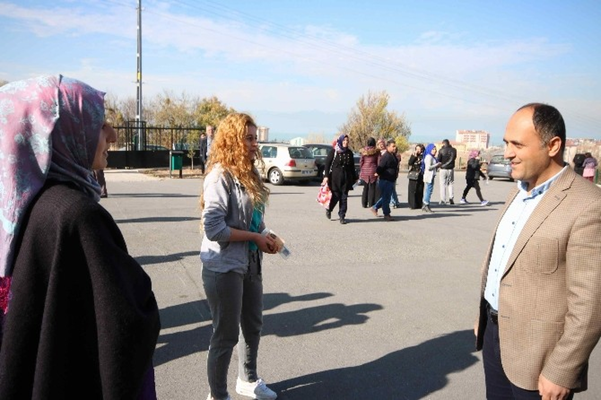 Beyşehir\'de İlginç KPSS Manzaraları