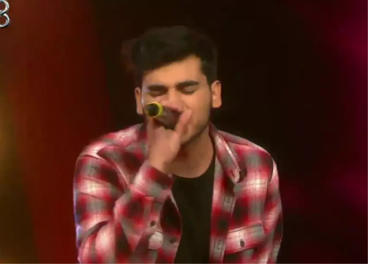 Burhan Gelen İstek Üzerine Bir Kez Daha Söyledi!