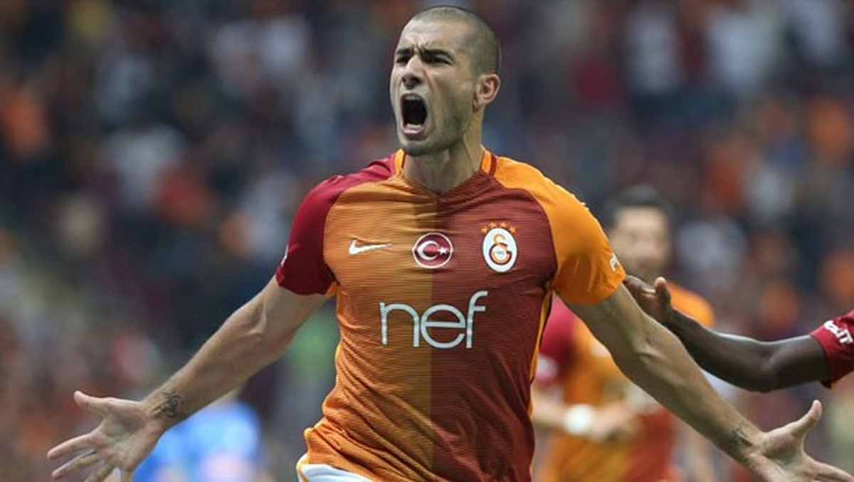 Derbide Eren Derdiyok Hastanelik Oldu