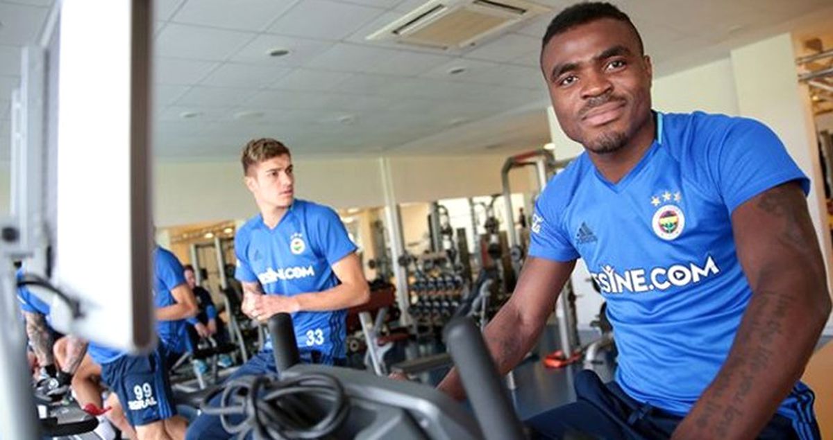 Dick Advocaat, Lens'in Yerine Kanatta Emenike'ye Görev Verecek