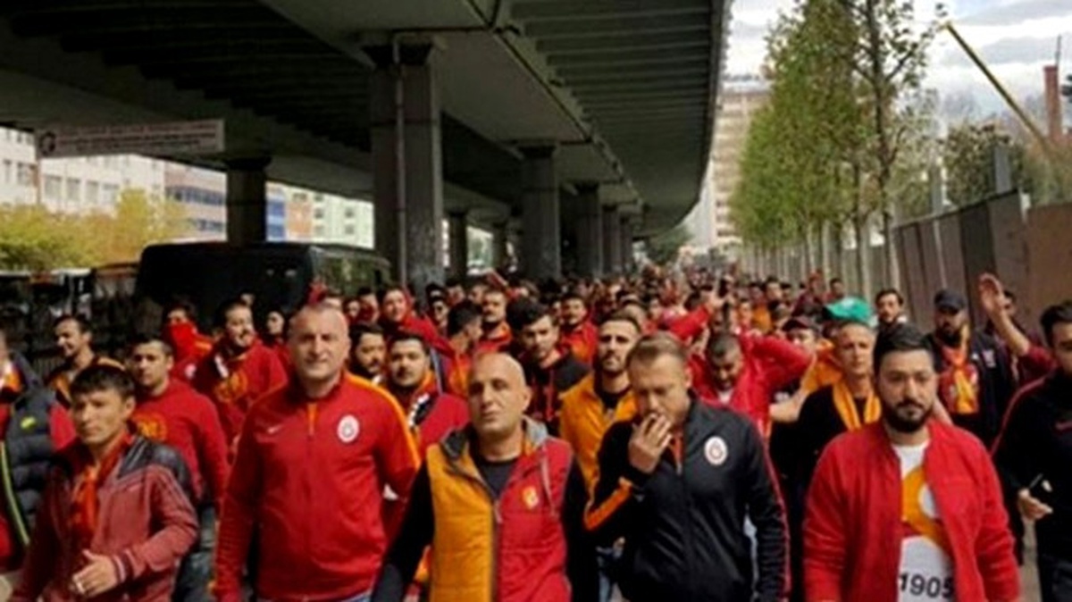 Galatasaray Derbi İçin Yola Çıktı