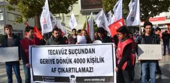 Gençler Cinsel İstismar Önergesine Karşı Çıktı