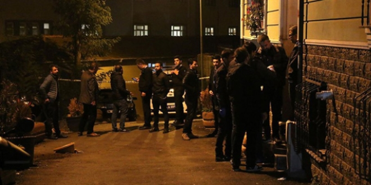 İzmir\'de Silahlı Kavga: 2 Ölü, 2 Yaralı