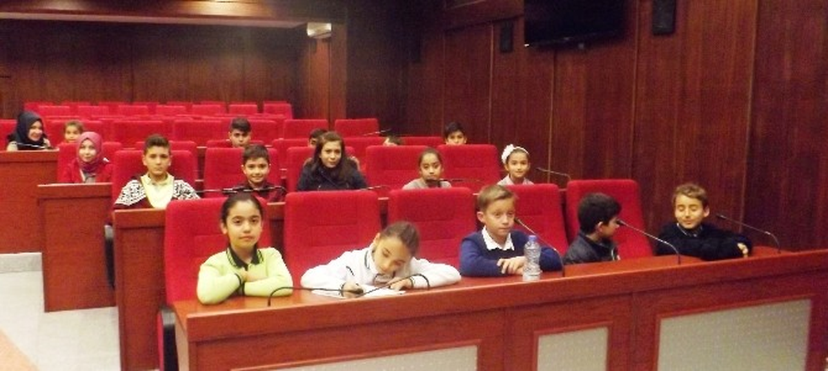 İzmit\'te Çocuk Meclisi Toplandı