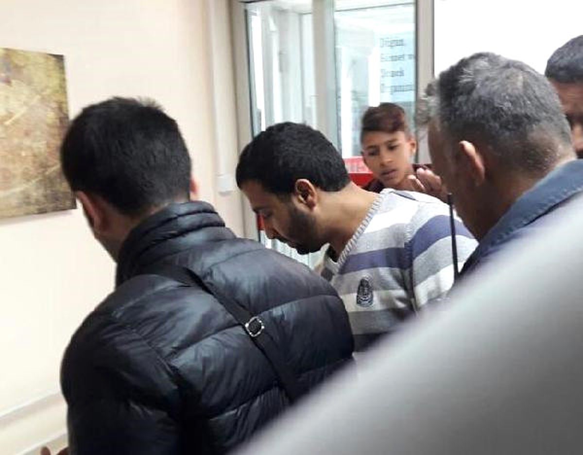 Kamyonetin Önünde Oynayan Yeğenini Ezdi