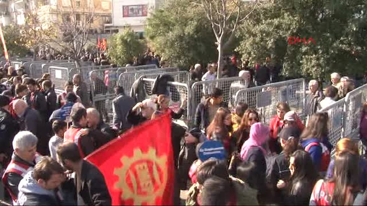 Kartal\'da Miting