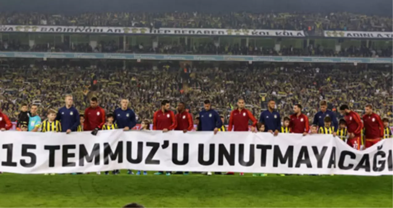 Maç Öncesi Volkan Demirel ile Sabri Sarıoğlu Tokalaşmadı