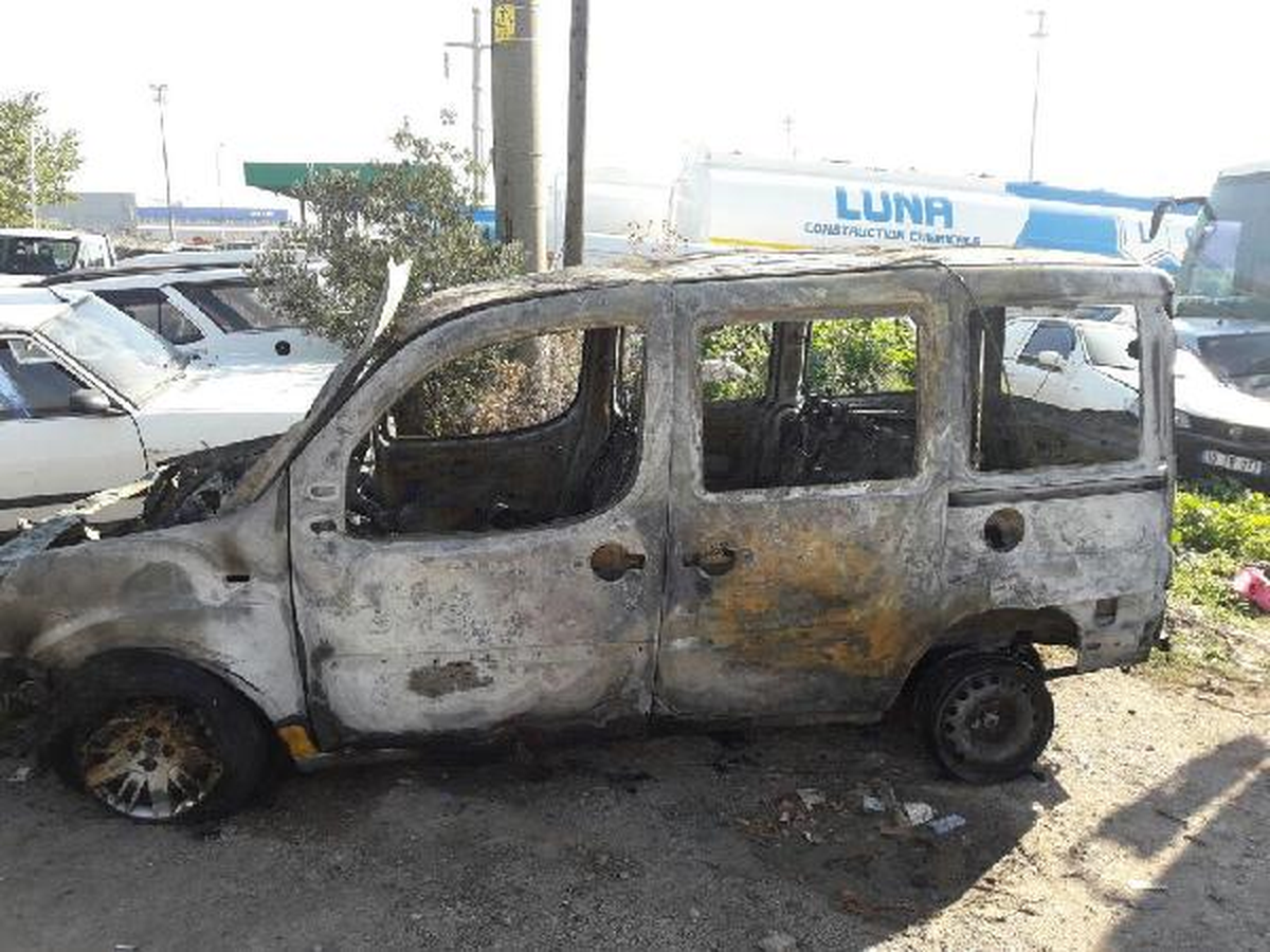 Öldürülen Taksicinin Aracı Yakılmış Halde Bulundu