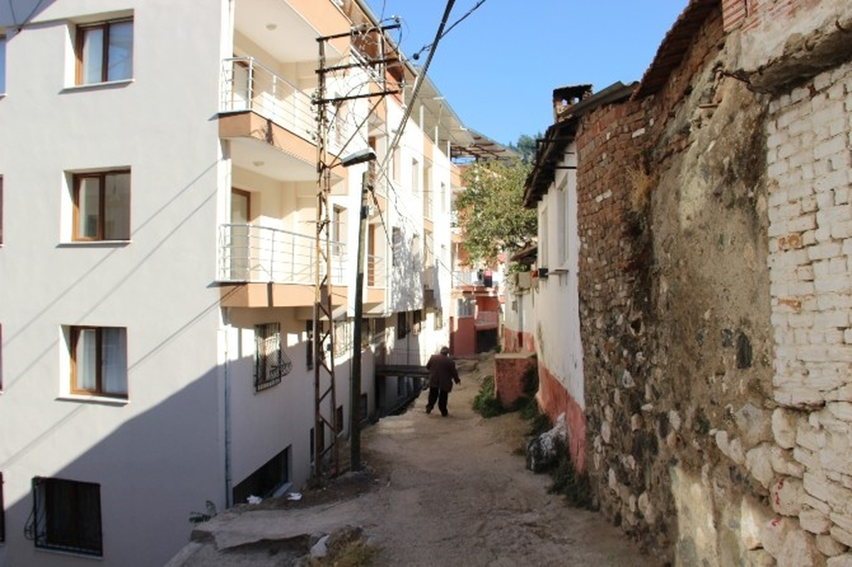 Kentsel Dönüşüm ve İnşaatlar Sokağı Yaşanmaz Hale Getirdi