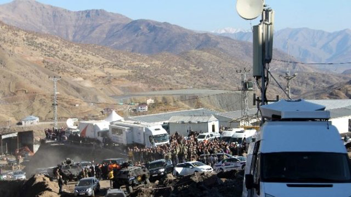 Siirt\'teki Madende Arama Kurtarma Çalışmaları Sürüyor