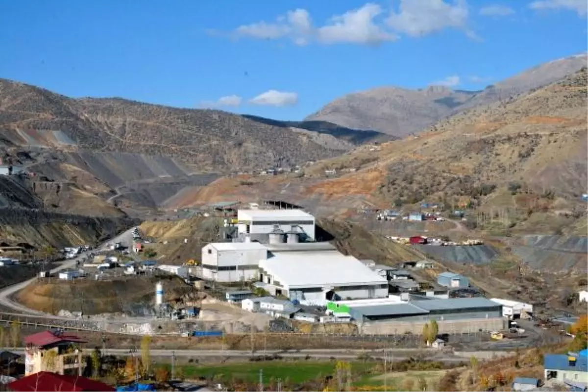 Şirvan\'da 1 İşçinin Cesedi Daha Çıkarıldı (2)