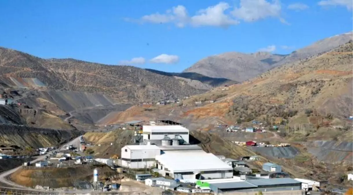 Şirvan\'da 1 İşçinin Cesedi Daha Çıkarıldı (2)