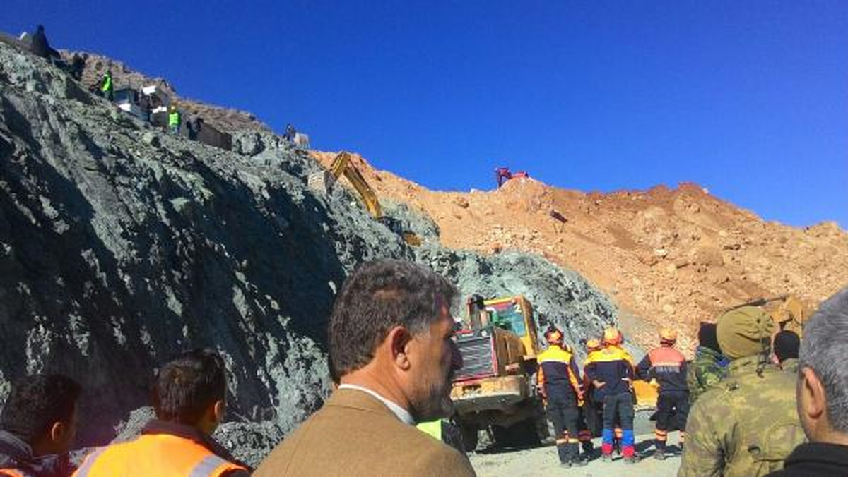 Şirvan\'da 1 İşçinin Cesedi Daha Çıkarıldı (4)